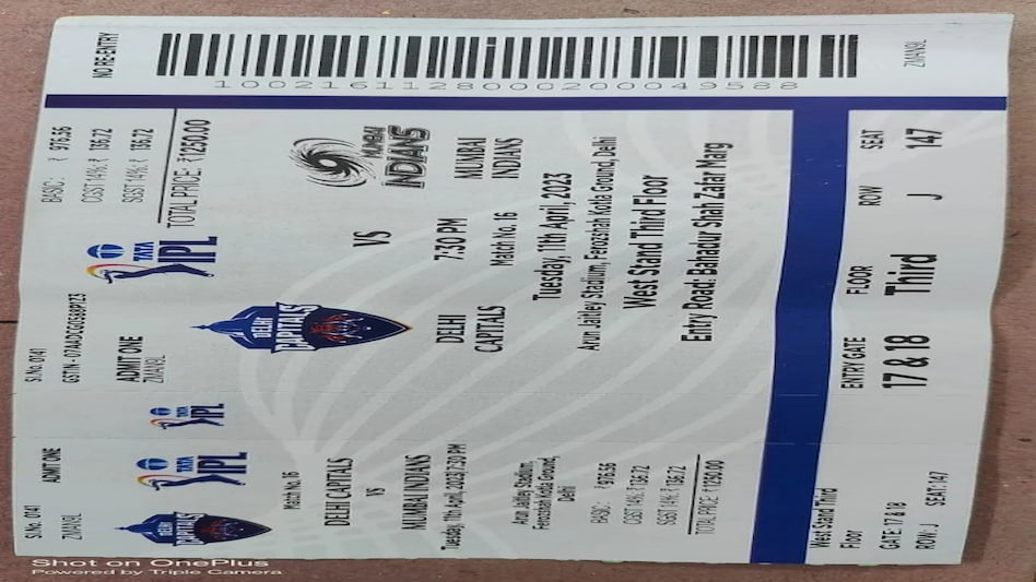 दिल्ली में आईपीएल मैच के फर्जी टिकट बेचने के आरोप में पांच लोग गिरफ्तार दिल्ली में आईपीएल मैच के फर्जी टिकट बेचने के आरोप में पांच लोग गिरफ्तार