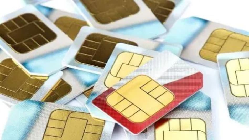 गुजरात में जाली दस्तावेजों से 29,000 से भी ज्यादा सिम कार्ड सक्रिय, 18 लोग गिरफ्तार गुजरात में जाली दस्तावेजों से 29,000 से भी ज्यादा सिम कार्ड सक्रिय, 18 लोग गिरफ्तार