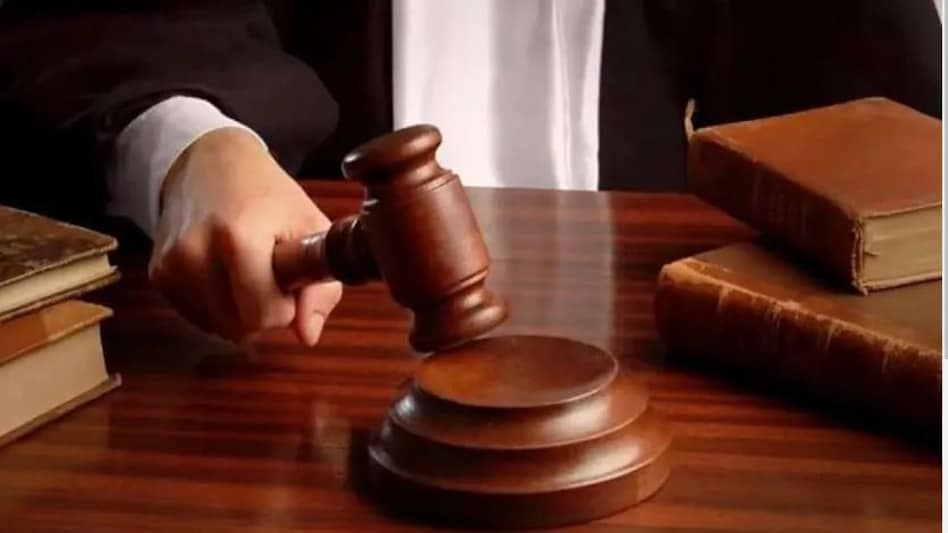 Gujarat Riots: अदालत नरोदा गाम नरसंहार मामले में सभी आरोपी बरी, 21 साल पहले हुई थी 11 की मौत Gujarat Riots: अदालत नरोदा गाम नरसंहार मामले में सभी आरोपी बरी, 21 साल पहले हुई थी 11 की मौत