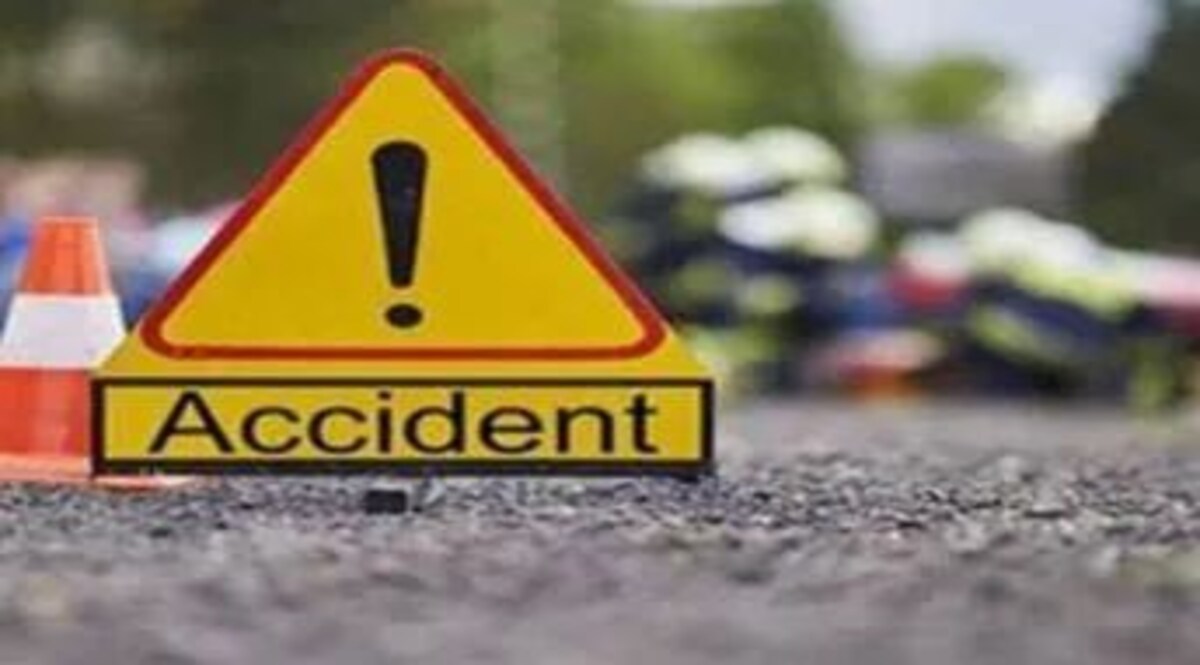 महाराष्ट्र : पुणे में ट्रक ने बस को टक्कर मारी, चार लोगों की मौत, 18 घायल Maharashtra Accident