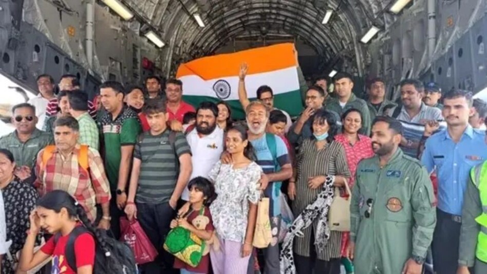 सूडान से निकाले गए 1191 भारतीयों में से 117 को आइसोलेशन में रखा गया सूडान से निकाले गए 1191 भारतीयों में से 117 को आइसोलेशन में रखा गया