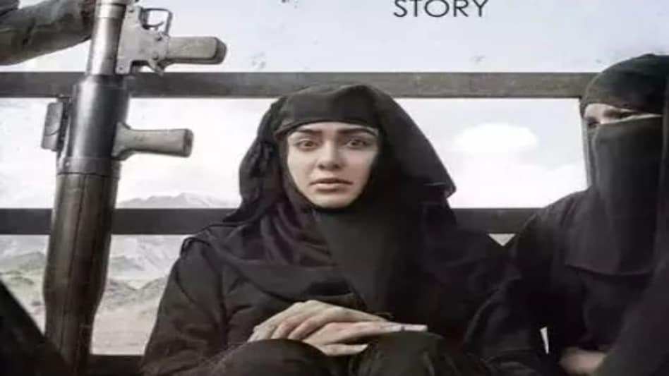 आखिर क्यों 'The Kerala Story' को बैन कराने पर तुले हैं लोग? डायरेक्टर ने बताई वजह जानकर चौंक जाएंगे आखिर क्यों 'The Kerala Story' को बैन कराने पर तुले हैं लोग? डायरेक्टर ने बताई वजह जानकर चौंक जाएंग...