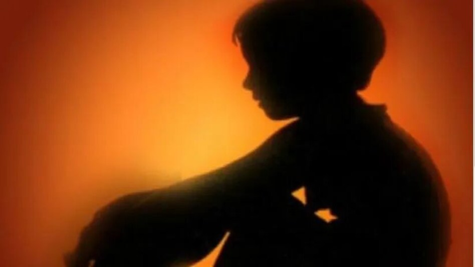 यूपी के शहजहांपुर में शिक्षिका के पीटने से बच्चे की आंख फूटी, केस दर्ज यूपी के शहजहांपुर में शिक्षिका के पीटने से बच्चे की आंख फूटी, केस दर्ज