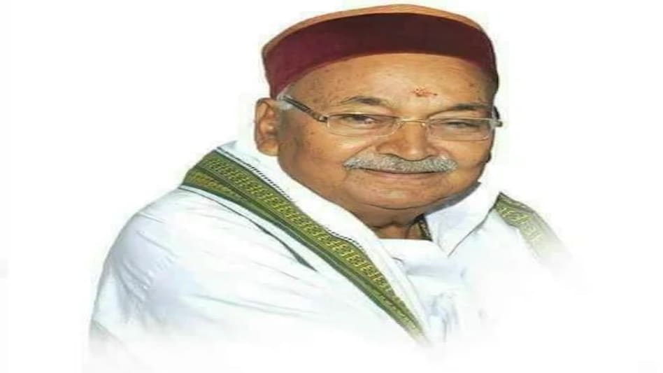 पूर्वांचल के बाहुबली हरिशंकर तिवारी का निधन, हाता में जुटा समर्थकों का सैलाब पूर्वांचल के बाहुबली हरिशंकर तिवारी का निधन, हाता में जुटा समर्थकों का सैलाब