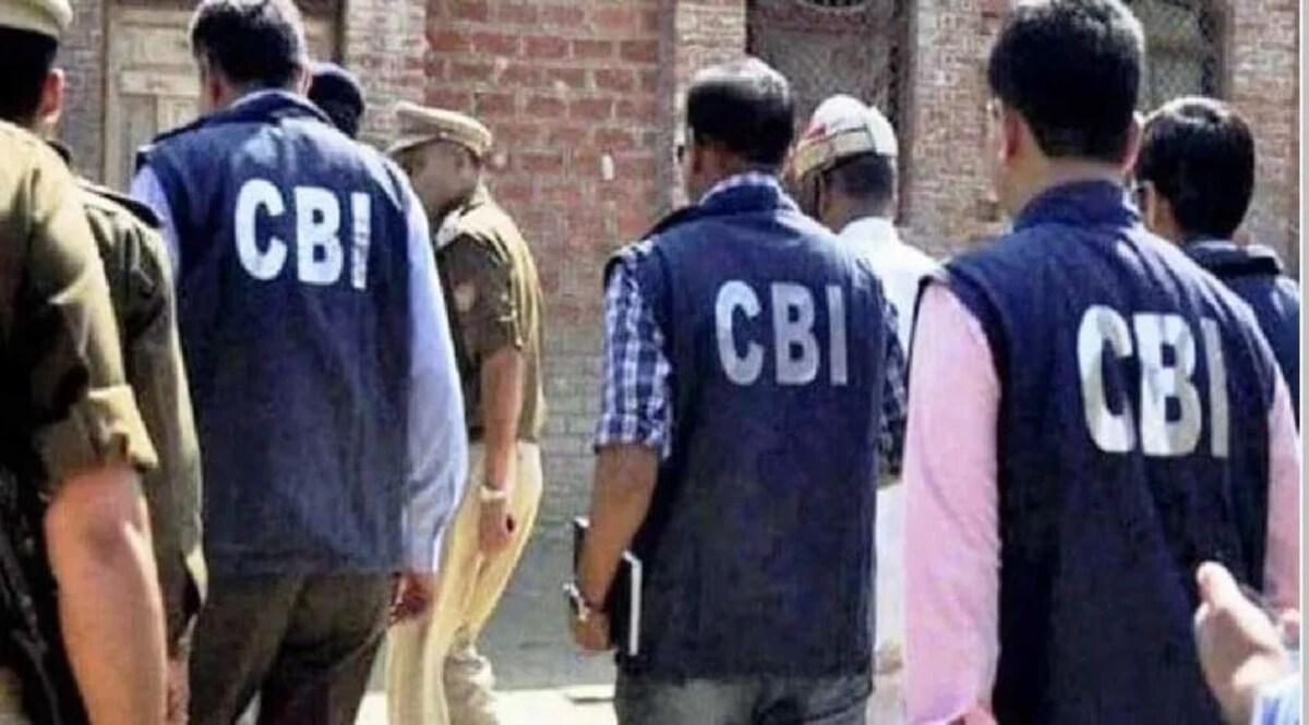 सीबीआई ने पत्रकार व नौसेना के पूर्व कमांडर को जासूसी मामले में किया गिरफ्तार जांच जारी