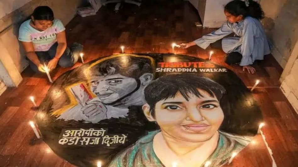 पालघर में श्रद्धा वालकर की याद में निकाला गया 'मौन' मार्च पालघर में श्रद्धा वालकर की याद में निकाला गया 'मौन' मार्च