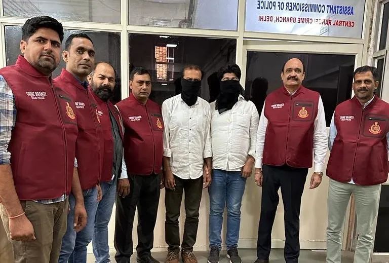 दिल्ली में फर्जी नियुक्ति पत्र वाले गैंग का खुलासा, मंत्रालयों के फर्जी नियुक्ति पत्र देकर करते थे ठगी दिल्ली में फर्जी नियुक्ति पत्र वाले गैंग का खुलासा, मंत्रालयों के फर्जी नियुक्ति पत्र देकर करते थे ...