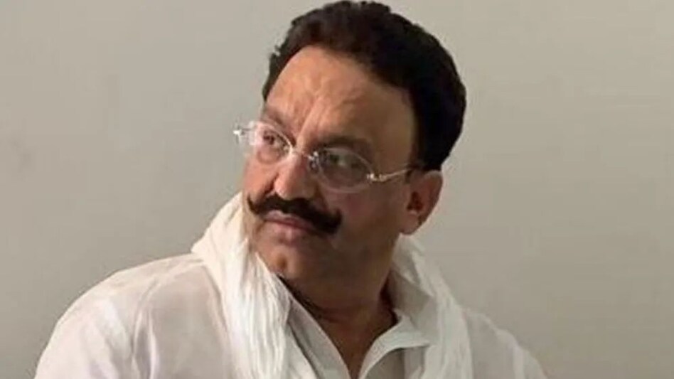 अदालत में बाहुबली मुख्तार का डीएम-एसपी पर संगीन इल्जाम, जेल बैरेक से उठाए गए कागजात व आधार कार्ड अदालत में बाहुबली मुख्तार का डीएम-एसपी पर संगीन इल्जाम, जेल बैरेक से उठाए गए कागजात व आधार कार्ड