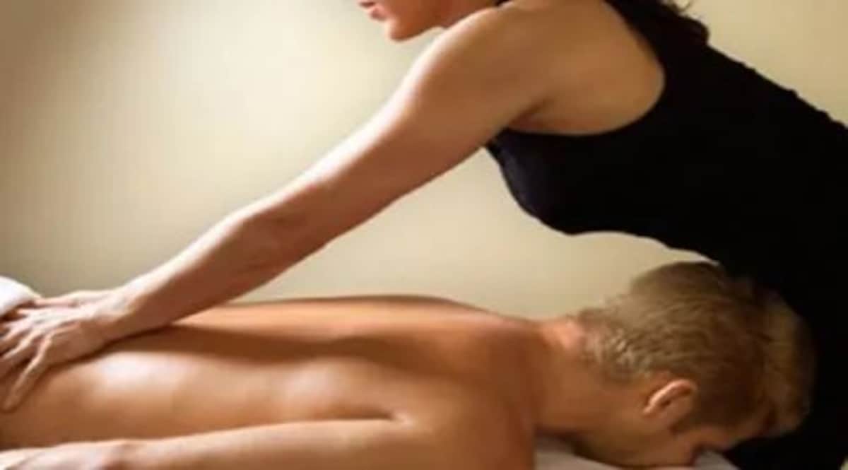 'डार्क रूम' में 'डर्टी पिक्चर', 'स्पा सेंटरों' की आड़ में खुलेआम चल रहे सेक्स रैकेट स्पा सेंटर की आड़ में छुपा सेक्स रैकेट का सच