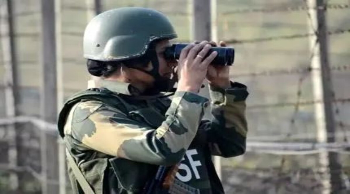 जम्मू-कश्मीर के सांबा में बीएसएफ ने पाकिस्तानी घुसपैठिए को मार गिराया Jammu and Kashmir Samba