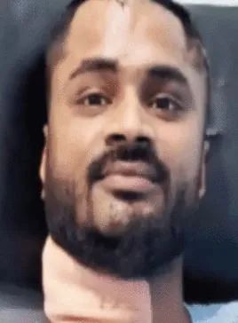 महाराष्ट्र : गर्दन में धंसे चाकू के साथ खुद मोटरसाइकिल चलाकर अस्पताल पहुंचा युवक महाराष्ट्र : गर्दन में धंसे चाकू के साथ खुद मोटरसाइकिल चलाकर अस्पताल पहुंचा युवक