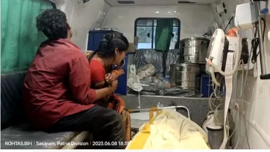 रोहतास के ओवरब्रिज में फंसे 11 साल के बच्चे की मौत, 2 दिन से था लापता, रेस्क्यू के बाद नहीं बची जान रोहतास के ओवरब्रिज में फंसे 11 साल के बच्चे की मौत, 2 दिन से था लापता, रेस्क्यू के बाद नहीं बची जान