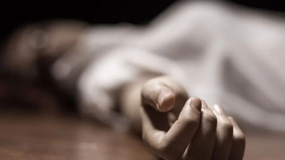 दिल्ली के मौजपुर इलाके में घर में लूट के दौरान बदमाशों ने की महिला की हत्या, दो ज़ख्मी