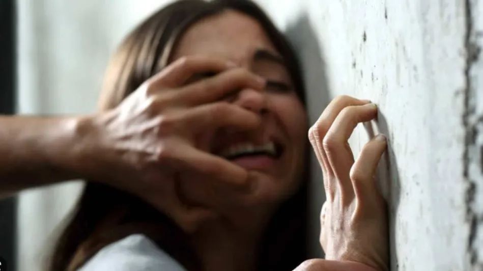 मुंबई लोकल ट्रेन में छात्रा का यौन उत्पीड़न, आरोपी गिरफ्तार