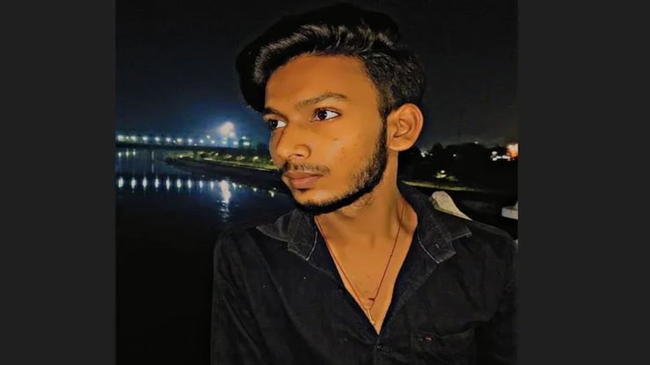 लखनऊ में 12वीं के लड़के को दोस्तों ने लाठी से पीटा फिर चाकू से किया ताबड़तोड़ हमला, इलाज के दौरान मौत लखनऊ में 12वीं के लड़के को दोस्तों ने लाठी से पीटा फिर चाकू से किया ताबड़तोड़ हमला, इलाज के दौरान म...