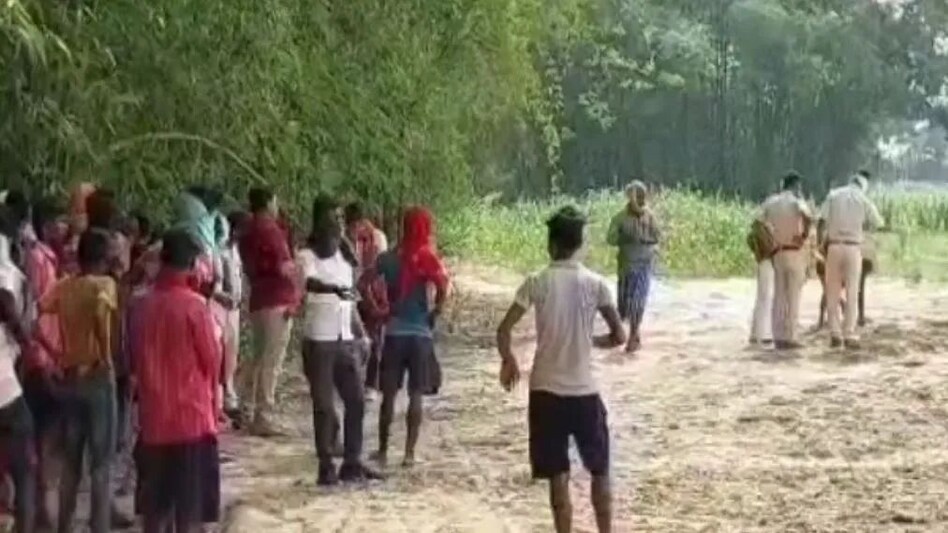 बीवी की खौफनाक साजिश, प्रेमी के साथ मिलकर पति की हत्या की और लाश गाड़ दी! बीवी की खौफनाक साजिश, प्रेमी के साथ मिलकर पति की हत्या की और लाश गाड़ दी!