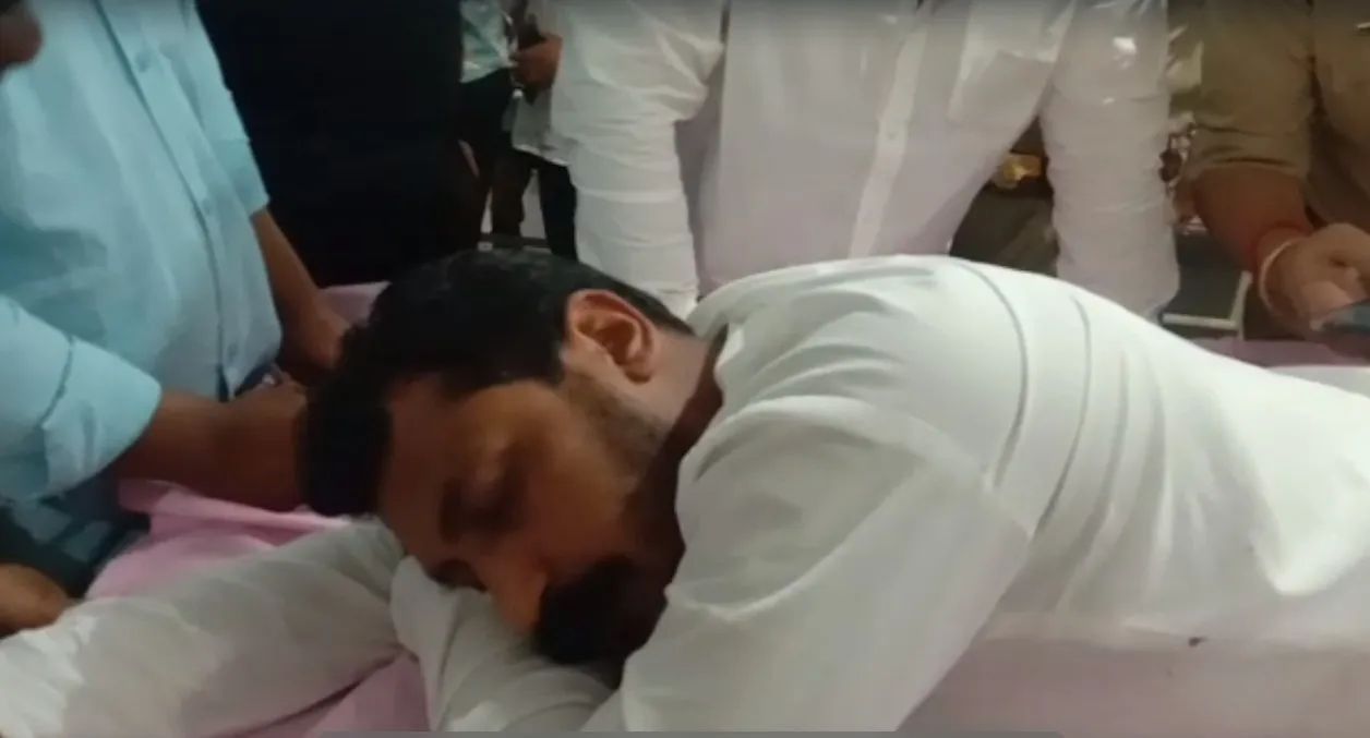 भीम आर्मी संस्थापक चंद्रशेखर आजाद पर जानलेवा हमला, कार सवार बदमाशों ने मारी गोली, बाल-बाल बचे भीम आर्मी संस्थापक चंद्रशेखर आजाद पर जानलेवा हमला, कार सवार बदमाशों ने मारी गोली, बाल-बाल बचे