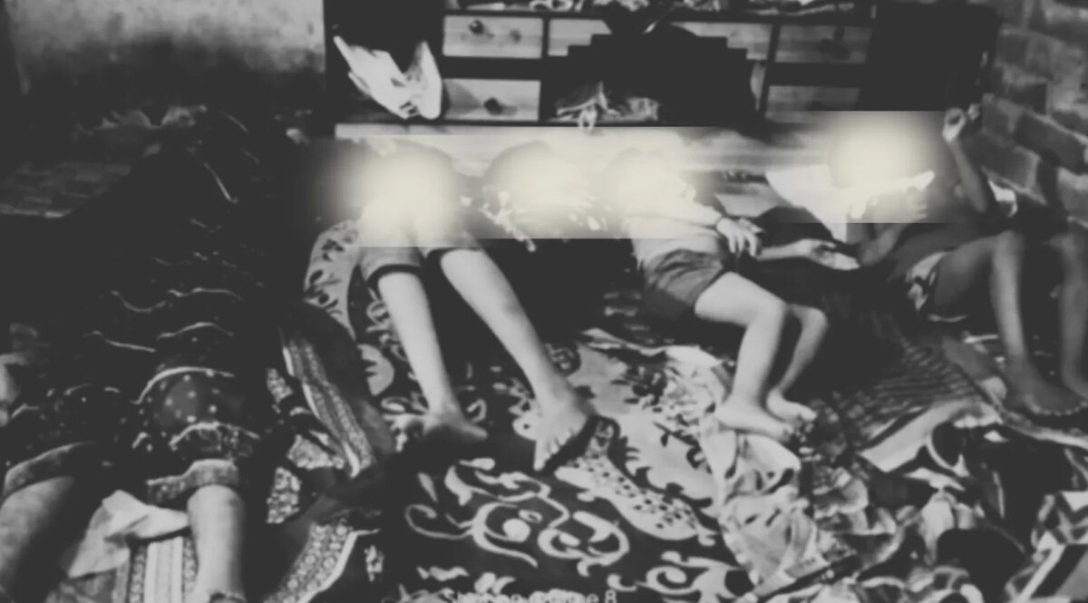 पति ने की पत्नी व तीन बच्चों की हत्या, खुद को लगाई फांसी, 5 लाशों का राज़ जानने में जुटी पुलिस 5 लाशों का राज़ जानने में जुटी पुलिस