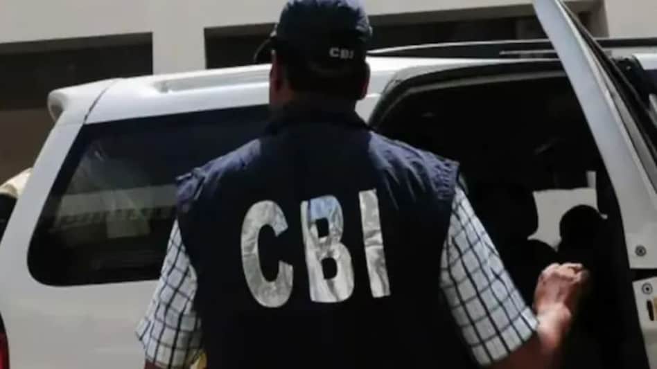 91 करोड़ की धोखाधड़ी में सीबीआई का एक्शन, पुणे के बड़े बिल्डर के खिलाफ केस दर्ज 91 करोड़ की धोखाधड़ी में सीबीआई का एक्शन, पुणे के बड़े बिल्डर के खिलाफ केस दर्ज