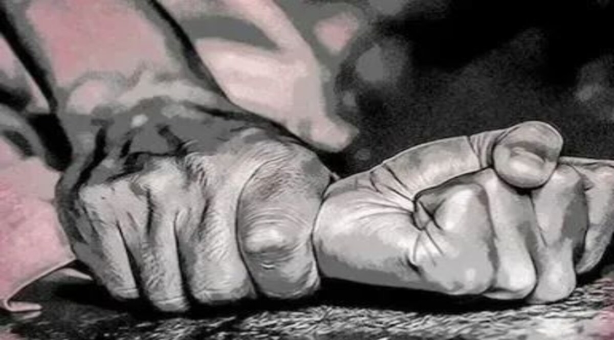 मप्र : 12 वर्षीय आदिवासी लड़की से सामूहिक दुष्कर्म के मुख्य आरोपी का घर ढहाया गया MP Rape Accused House Demolished