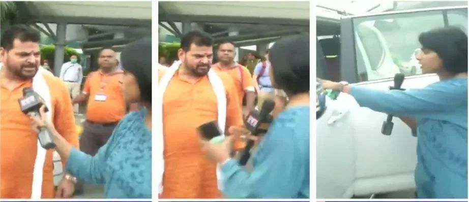बृजभूषण शरण ने की महिला पत्रकार से बदतमीजी, सवाल से तिलमिलाए सियासी पहलवान ने कार के दरवाजे से तोड़ा माइक बृजभूषण शरण ने की महिला पत्रकार से बदतमीजी, सवाल से तिलमिलाए सियासी पहलवान ने कार के दरवाजे से तोड़...