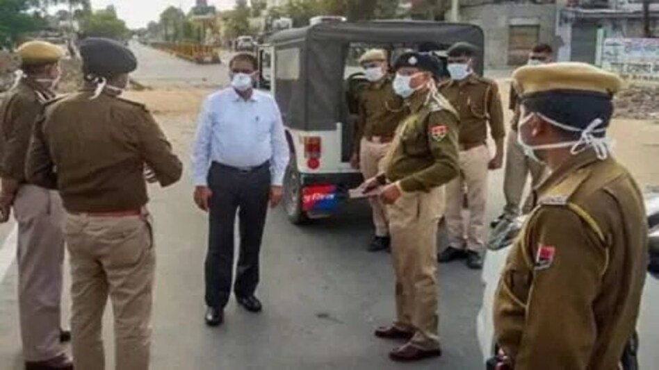 सीकर जिले में पुलिस व डकैतों में गोलीबारी, मक्खन गिरोह का गुर्गा मारा गया सीकर जिले में पुलिस व डकैतों में गोलीबारी, मक्खन गिरोह का गुर्गा मारा गया