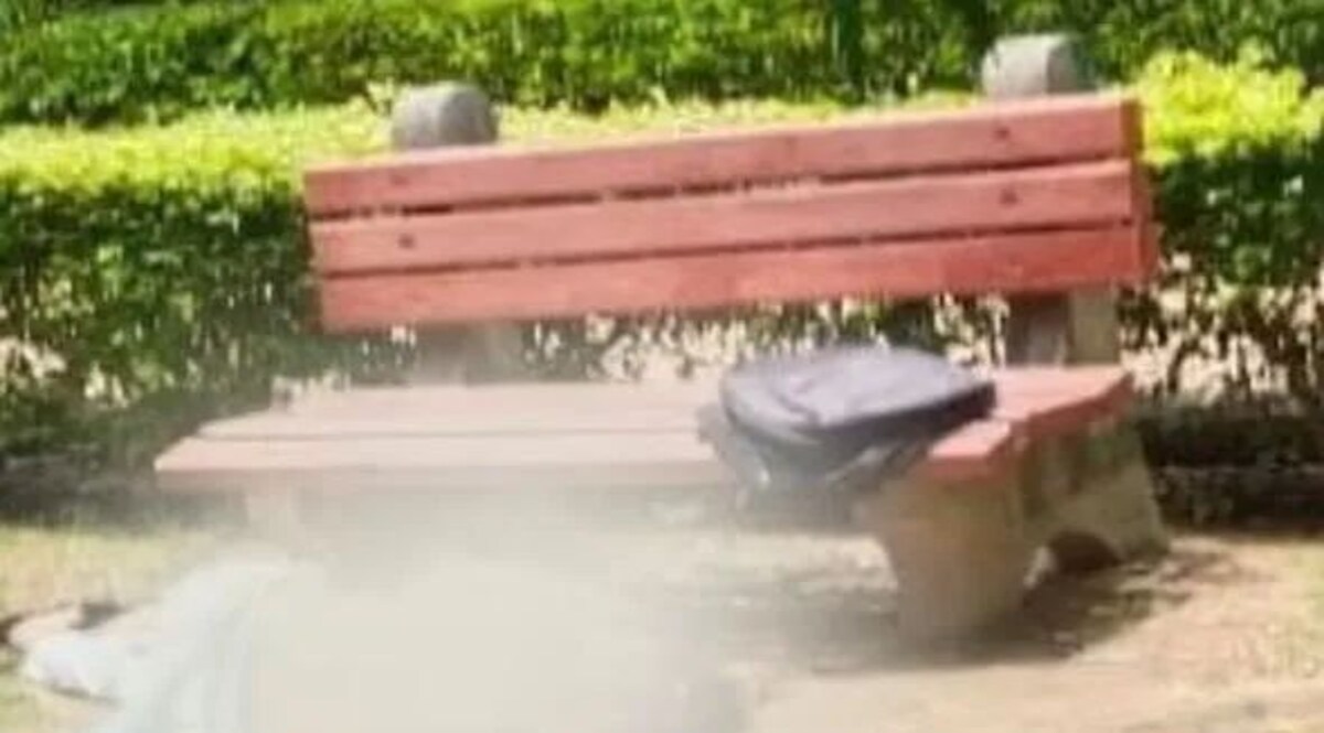 दिल्ली के मालवीय नगर में कॉलेज के बाहर लड़की की रॉड मार कर हत्या, शादी से किया था मना मौके की तस्वीर