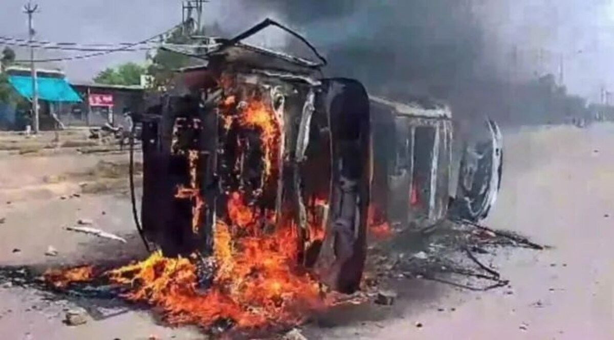 हिंसा की आग में जला हरियाणा हाई अलर्ट पर, सोशल मीडिया के एक वीडियो ने लगा दी आग हिंसा में घिरा हरियाणा अब हाई अलर्ट पर