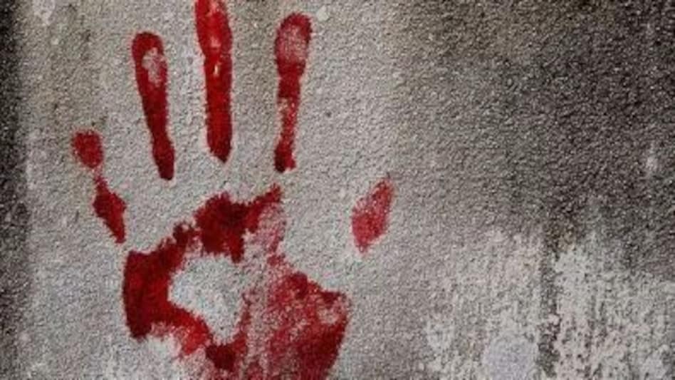 मध्य प्रदेश में पति ने कुल्हाड़ी से पत्नी को काटा, फिर की खुदकुशी मध्य प्रदेश में पति ने कुल्हाड़ी से पत्नी को काटा, फिर की खुदकुशी