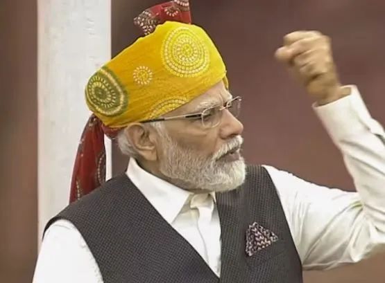 स्वतंत्रता दिवस के मौके पर दिल्ली पुलिस की झांकी ने समां बांधा स्वतंत्रता दिवस के मौके पर दिल्ली पुलिस की झांकी ने समां बांधा