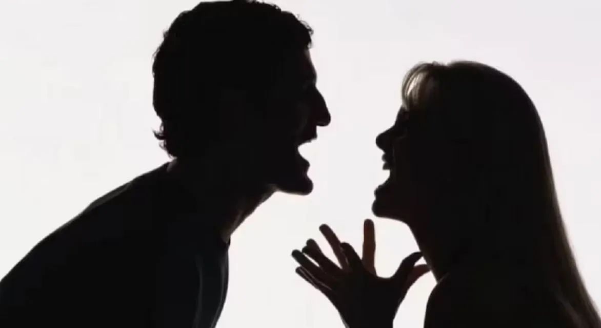 अवैध संबंधों के शक में पत्नी की गला दबाकर हत्या, आरोपी पति गिरफ्तार अवैध संबंधों के शक में पत्नी की गला दबाकर हत्या, आरोपी पति गिरफ्तार