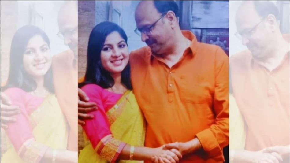 सरहद पार कर नोएडा पहुंची सानिया और सौरभ तिवारी की पहली बार तस्वीर आई सामने! सीमा, संगीता के बाद अब सानिया... सरहद पार कर नोएडा पहुंची सानिया और सौरभ तिवारी की पहली बार तस्वीर आई सामने! सीमा, संगीता के बाद अब ...