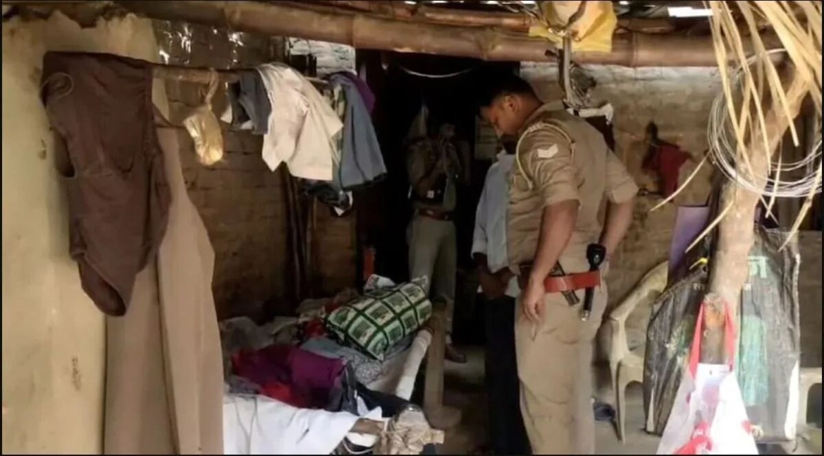 बेटी मोबाइल पर Boyfriend से बात कर रही थी, मां-बाप और 2 भाइयों ने नाबालिग को कुल्हाड़ी से काट डाला Crime News