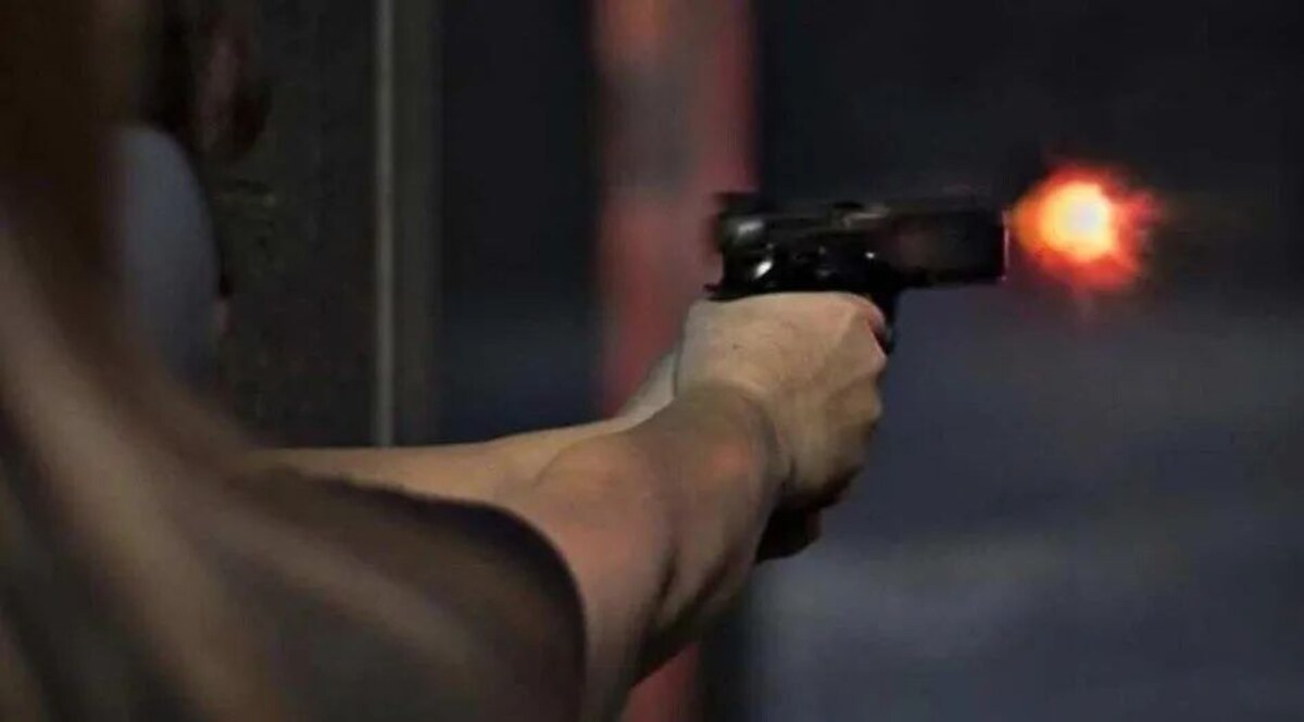 भरतपुर में बदमाशों ने ज्वैलरी विक्रेता के पैर में गोली मारी crime news