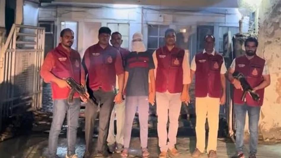 दिल्ली में अमेजन मैनेजर मर्डर केस, कत्ल का पांचवां आरोपी गिरफ्तार दिल्ली में अमेजन मैनेजर मर्डर केस, कत्ल का पांचवां आरोपी गिरफ्तार