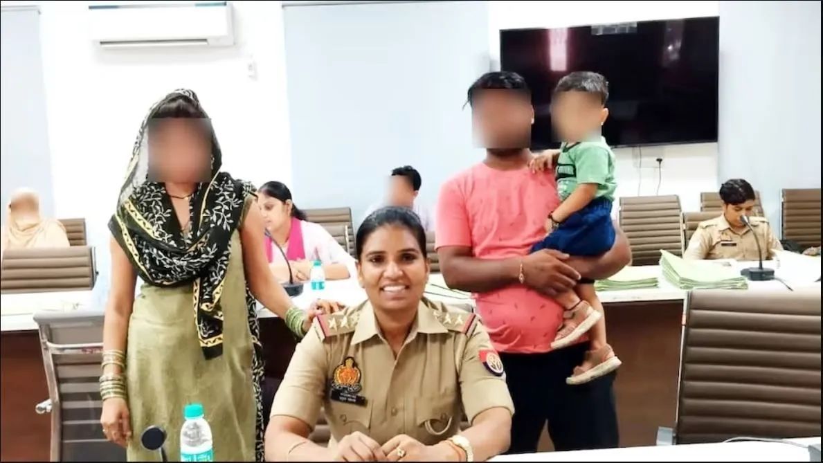 घर के पच्च-पच्च गुटखा खाकर थूकती थी बहु, परेशान सास पहुंची पुलिस चौकी, बहू बोली- गुटखा नहीं छोड़ूंगी घर के पच्च-पच्च गुटखा खाकर थूकती थी बहु, परेशान सास पहुंची पुलिस चौकी, बहू बोली- गुटखा नहीं छोड़ूंग...