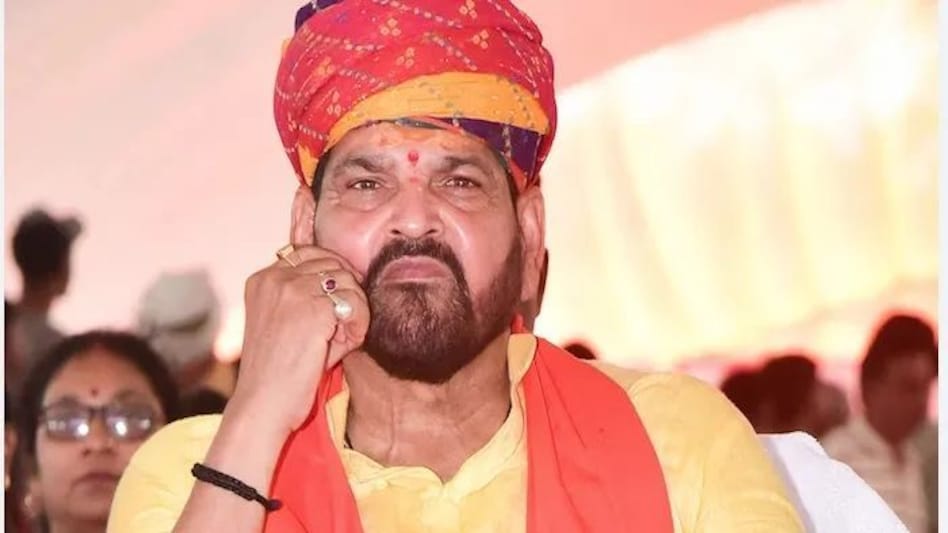 बृजभूषण के खिलाफ यौन उत्पीड़न केस, दिल्ली पुलिस की क्लोजर रिपोर्ट पर अदालत ने सुरक्षित रखा आदेश बृजभूषण के खिलाफ यौन उत्पीड़न केस, दिल्ली पुलिस की क्लोजर रिपोर्ट पर अदालत ने सुरक्षित रखा आदेश