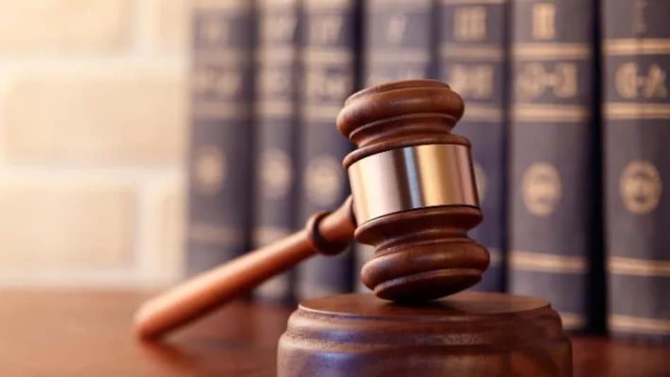 मर्डर केस में 40 साल बाद आया कोर्ट का फैसला, भाई की हत्या में भाई को मिली उम्रकैद की सजा मर्डर केस में 40 साल बाद आया कोर्ट का फैसला, भाई की हत्या में भाई को मिली उम्रकैद की सजा