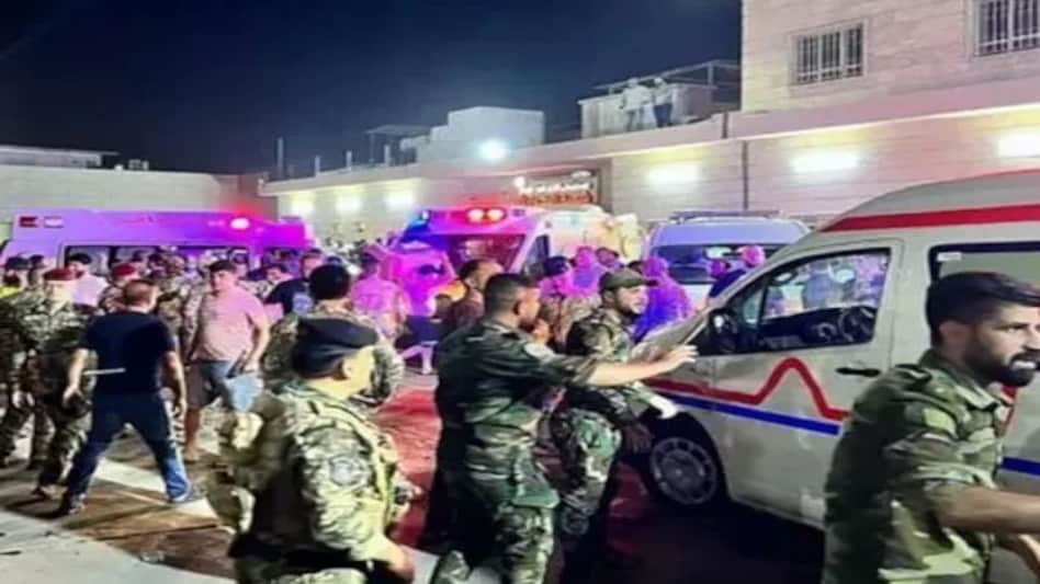 Iraq Fire: इराक में शादी समारोह के दौरान लगी भीषण आग से 100 लोगों की मौत, देखें वीडियो Iraq Fire: इराक में शादी समारोह के दौरान लगी भीषण आग से 100 लोगों की मौत, देखें वीडियो