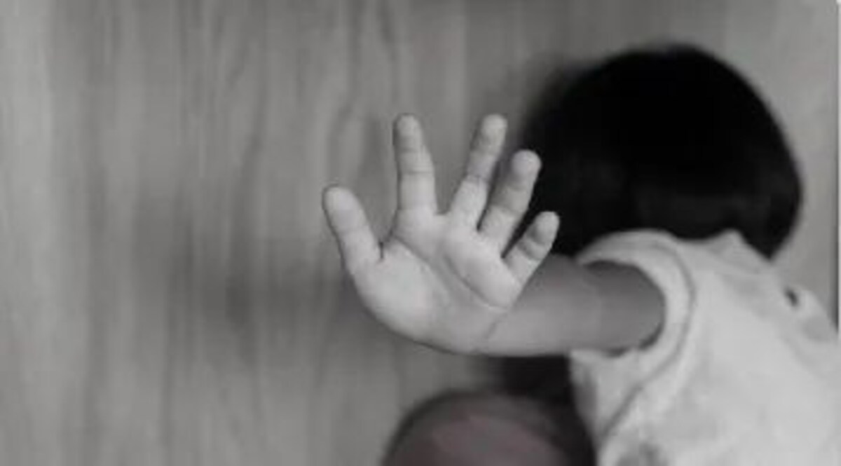 12 साल के स्टूडेंट के खिलाफ दुष्कर्म का मामला दर्ज, छोटी बच्चियों से करता था गलत काम सांकेतिक तस्वीर