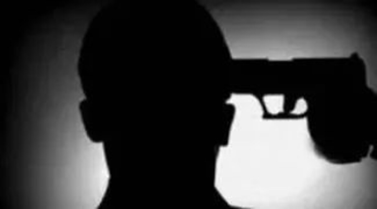 एसीपी ने सर्विस रिवॉल्वर से खुद को मारी गोली, आत्महत्या की वजह पर सस्पेंस सांकेतिक तस्वीर