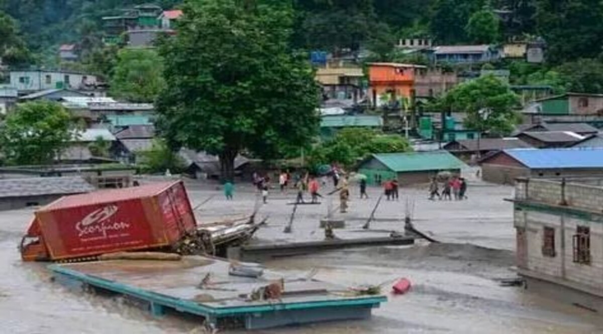 Video : सिक्किम में ऐसे बचाया एक बच्चे को ? वीडियो देखकर रौंगटे खड़े हो जाएंगे, बाढ़ में मरने वालों का आंकड़ा पहुंचा 22 Sikkim Latest Updates