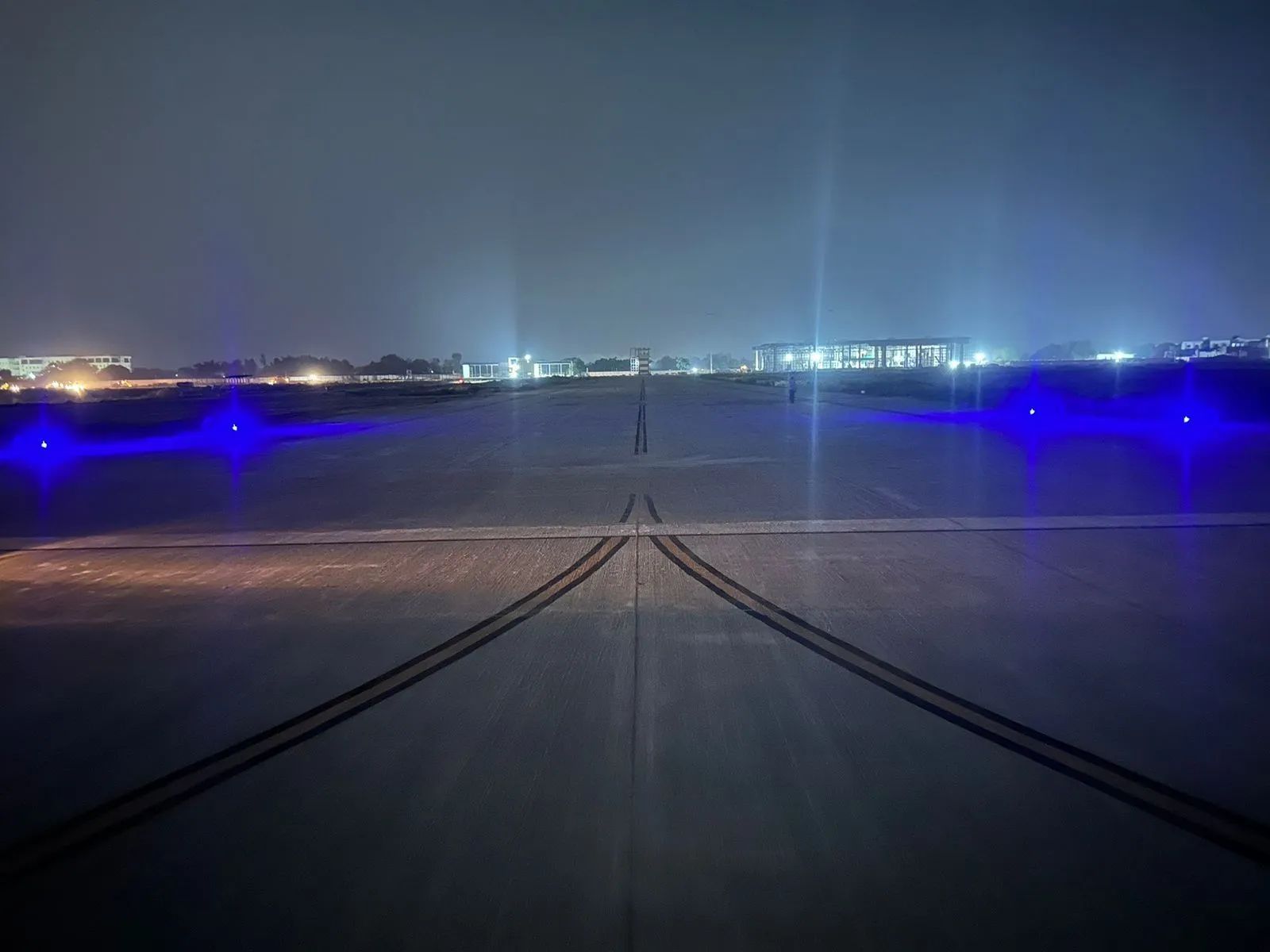 अयोध्या के मर्यादा पुरुषोत्तम श्रीराम अंतरराष्ट्रीय एयरपोर्ट से दिसंबर से शुरू होंगी हवाई यातायात सेवाएं, रात में भी उतरेंगी फ्लाइट अयोध्या के मर्यादा पुरुषोत्तम श्रीराम अंतरराष्ट्रीय एयरपोर्ट से दिसंबर से शुरू होंगी हवाई यातायात स...