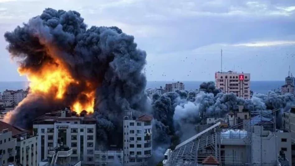 इजराइल में लगभग 20 हजार भारतीय, किसी के हताहत होने की सूचना नहीं: इजराइल के महावाणिज्य दूत इजराइल में लगभग 20 हजार भारतीय, किसी के हताहत होने की सूचना नहीं: इजराइल के महावाणिज्य दूत