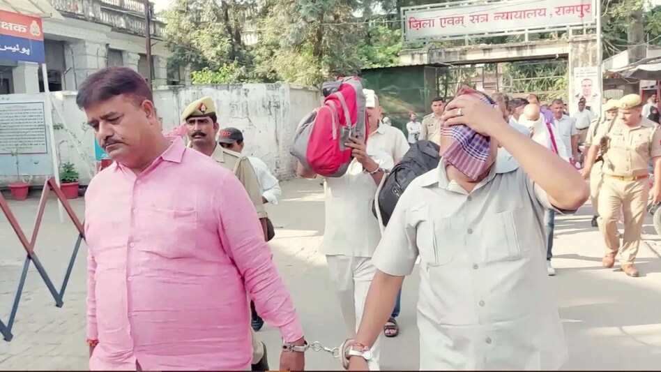 कारतूस कांड जिससे हिल गया था यूपी, 24 पुलिसकर्मी को 10-10 साल की सजा कारतूस कांड जिससे हिल गया था यूपी, 24 पुलिसकर्मी को 10-10 साल की सजा