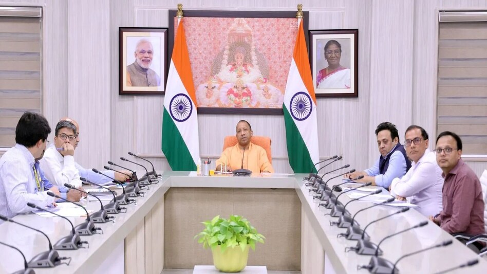 यूपी में अपराधियों पर भारी पड़ेंगे आने वाले 15 दिन, क्राइम कंट्रोल के लिए योगी सरकार का बड़ा ऑपरेशन, 15 दिन में ये होगा खास यूपी में अपराधियों पर भारी पड़ेंगे आने वाले 15 दिन, क्राइम कंट्रोल के लिए योगी सरकार का बड़ा ऑपरेशन...