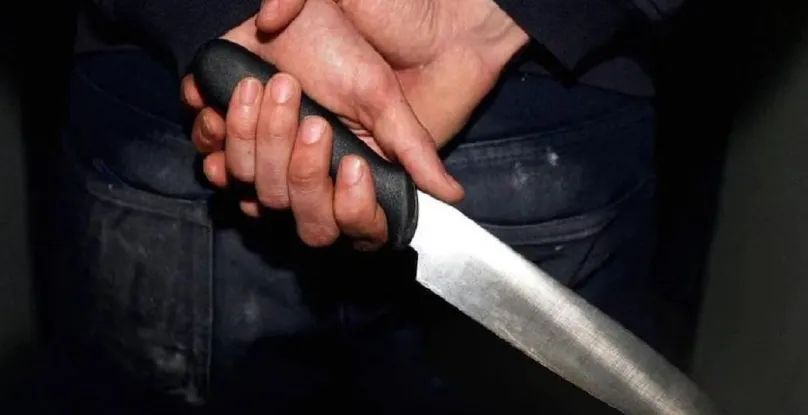 राजस्थान के अलवर में दोस्त को बचाने आये युवक पर चाकू से हमला, मौके पर मौत राजस्थान के अलवर में दोस्त को बचाने आये युवक पर चाकू से हमला, मौके पर मौत
