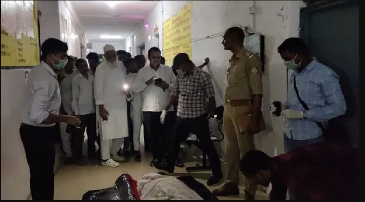 Bhadohi News: हॉस्पिटल से घर लौटे चिकित्सक ने लगाई फांसी, साड़ी के सहारे लटका मिला शव Crime Tak