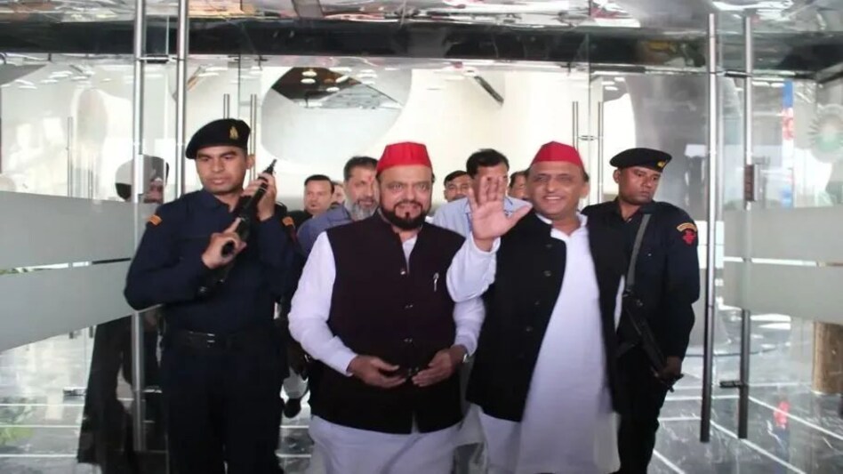 वाराणसी पुलिस ने सपा विधायक अबू आजमी के खिलाफ बेनामी संपत्ति मामले में शिकायत दर्ज करायी, जांच जारी वाराणसी पुलिस ने सपा विधायक अबू आजमी के खिलाफ बेनामी संपत्ति मामले में शिकायत दर्ज करायी, जांच जारी