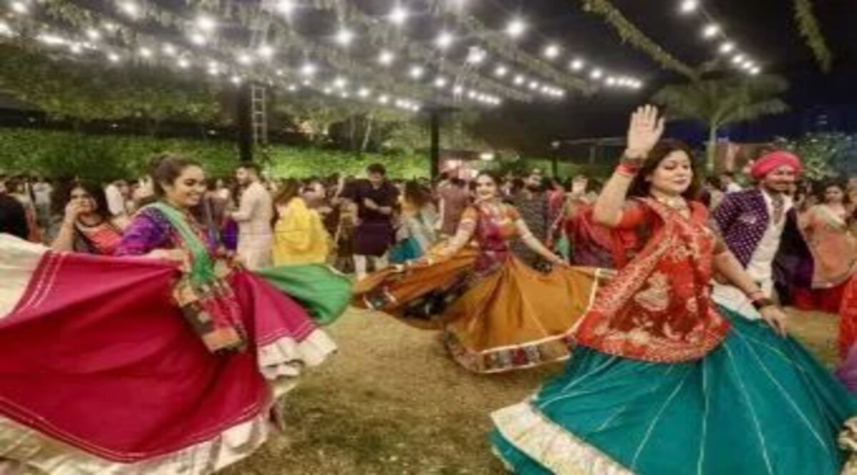 गुजरात : नवरात्रि के दौरान गरबा करते समय 'दिल का दौरा' पड़ने से एक हफ्ते में छह लोगों की मौत File photo